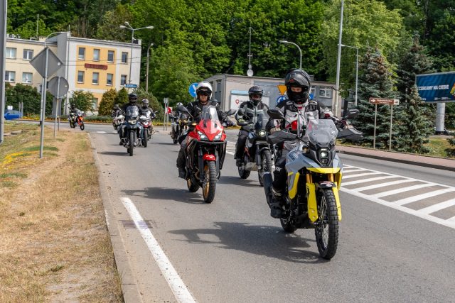 Suzuki V-Strom 800 DE &ndash; uniwersalny offroadowy turysta [test, recenzja, dane techniczne, opinia]