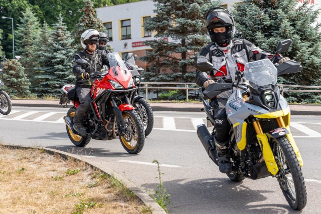 Suzuki V-Strom 800 DE &ndash; uniwersalny offroadowy turysta [test, recenzja, dane techniczne, opinia]