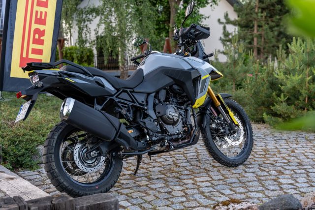 Suzuki V-Strom 800 DE &ndash; uniwersalny offroadowy turysta [test, recenzja, dane techniczne, opinia]