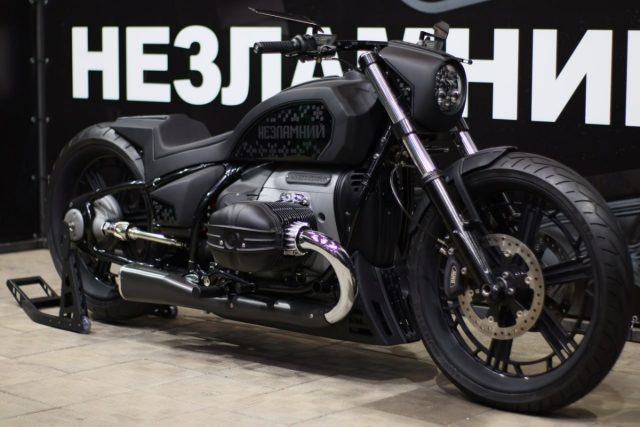 Zniszczony w bombardowaniu Charkowa BMW R 18 powstał jak feniks z popioł&oacute;w. Oto Unbreakable!