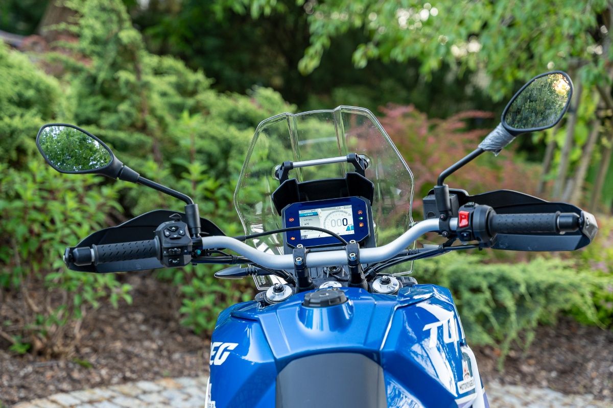 9 pomysł&oacute;w na adventure – wielki test – por&oacute;wnanie motocykli turystyczne enduro 2023 [DesertX, V-Strom 800DE, Tuareg, F850GS, X-Cape, Voge 650DS, 890 ADV R, Norden, Tenere 700]
