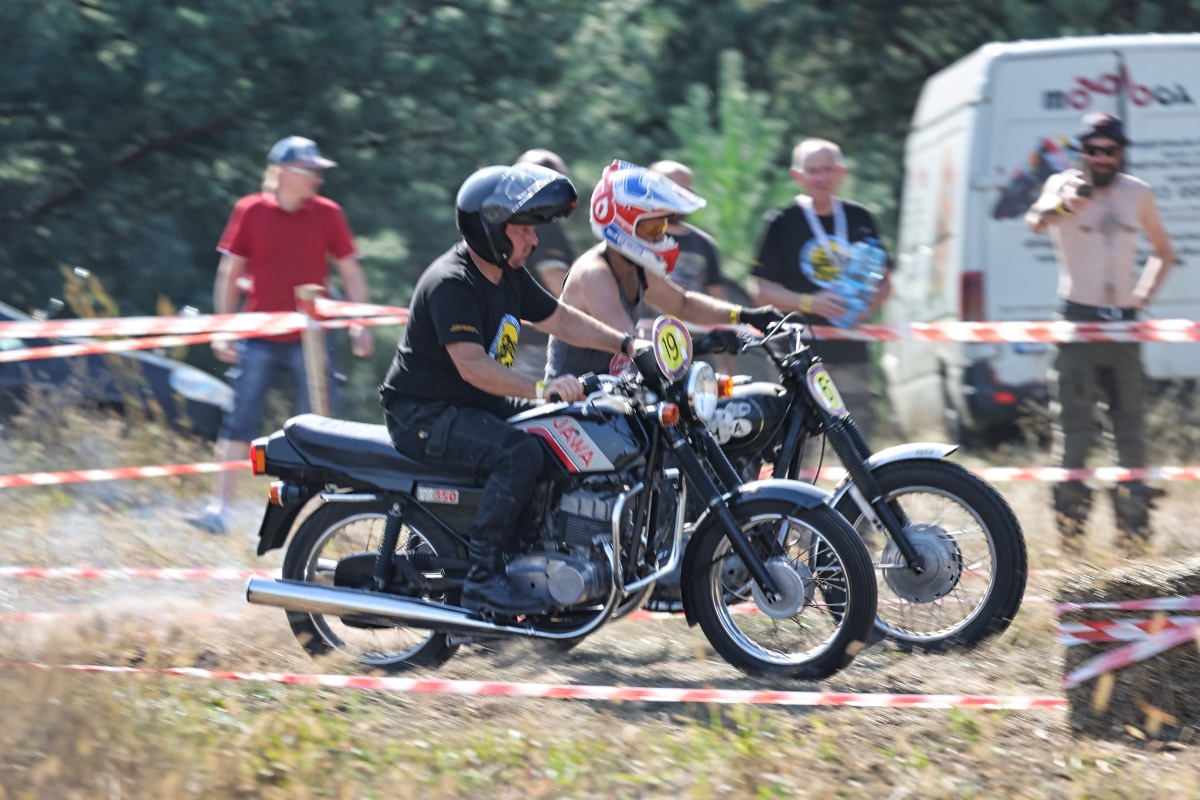 Weterany z werwą. Zapraszamy na Cross Country Motocykli Zabytkowych i Klasycznych 2023!