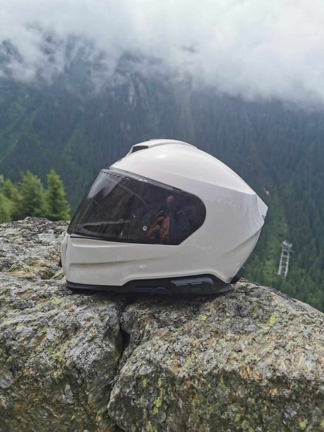 Schuberth S3 – po sezonie pełnym przyg&oacute;d, wyjazd&oacute;w, kilometr&oacute;w [test, recenzja, opinia, wady, zalety, interkom, cena]