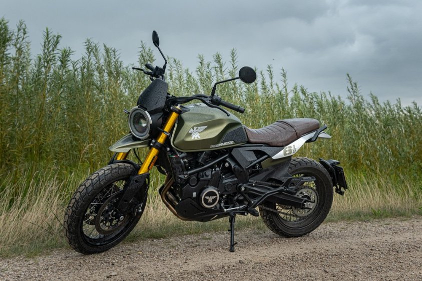 Jaki nowy motocykl naked średniej pojemności 600-800 cm3 kupić? Top 10 w sezonie 2024 [ranking, zestawienie]