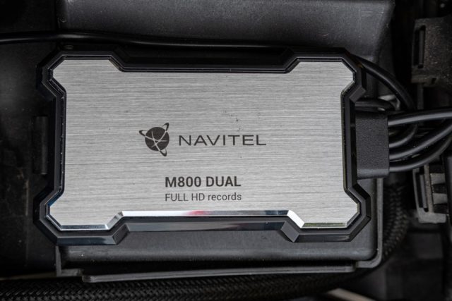 Wideorejestrator motocyklowy Navitel M800 Dual [test, opinia, recenzja, cena, specyfikacja, dane techniczne]
