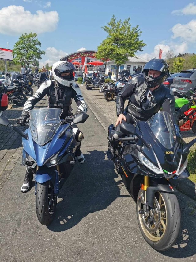 Schuberth S3 – po sezonie pełnym przyg&oacute;d, wyjazd&oacute;w, kilometr&oacute;w [test, recenzja, opinia, wady, zalety, interkom, cena]