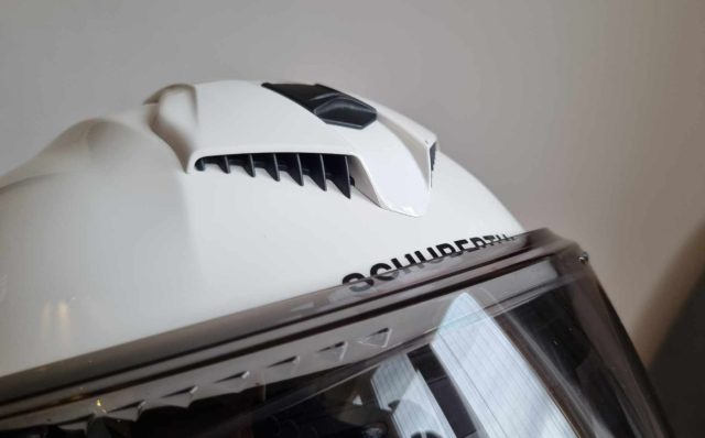 Schuberth S3 – po sezonie pełnym przyg&oacute;d, wyjazd&oacute;w, kilometr&oacute;w [test, recenzja, opinia, wady, zalety, interkom, cena]