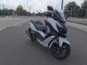 Skuter Sym Cruisym 10