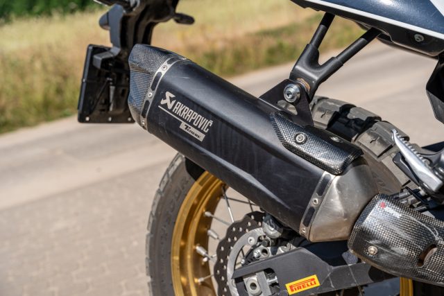 Yamaha Tenere 700 Rally Edition &ndash; czy nadal jest kr&oacute;lową segmentu adventure? [test, opis, wady, zalety, cena, dane techniczne]