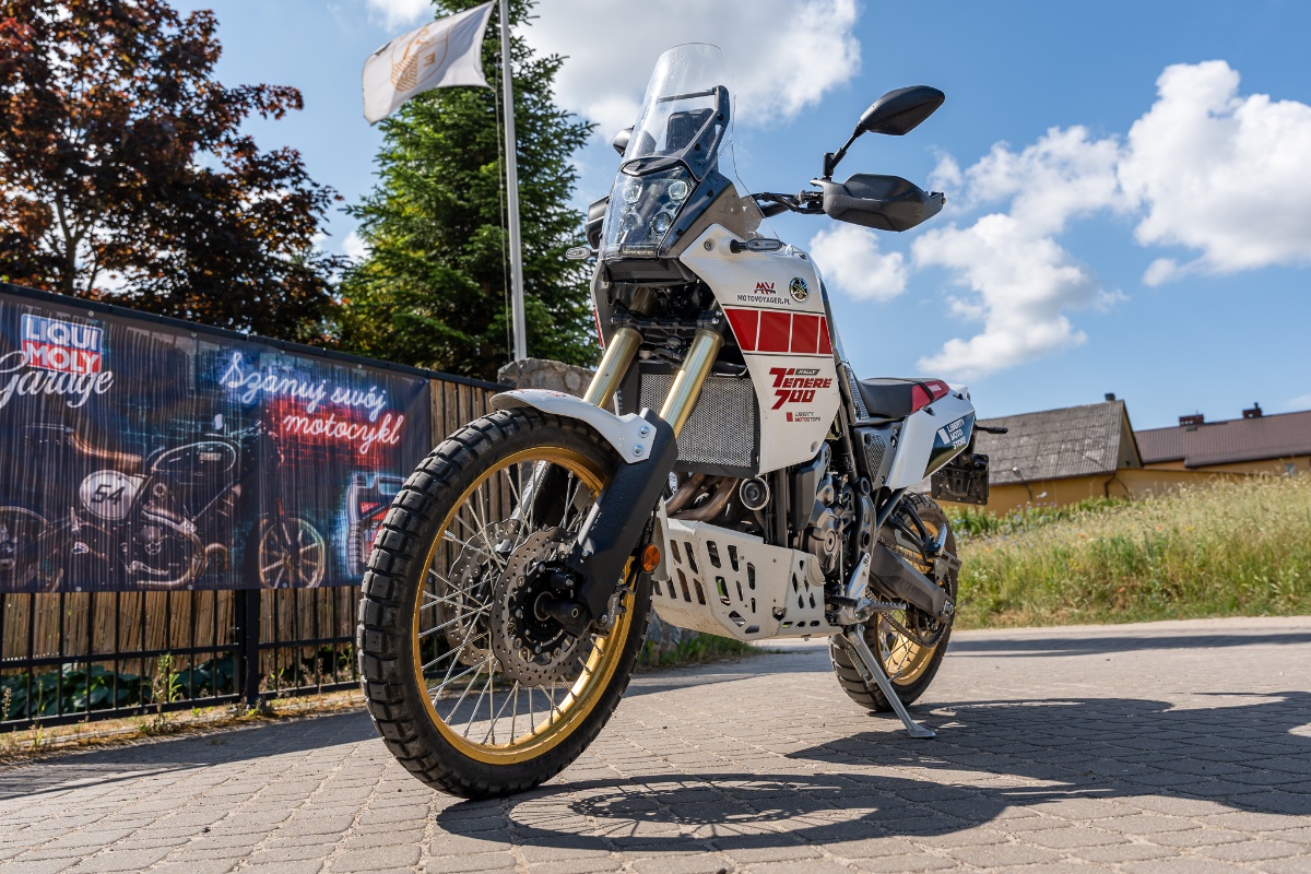 9 pomysł&oacute;w na adventure – wielki test – por&oacute;wnanie motocykli turystyczne enduro 2023 [DesertX, V-Strom 800DE, Tuareg, F850GS, X-Cape, Voge 650DS, 890 ADV R, Norden, Tenere 700]