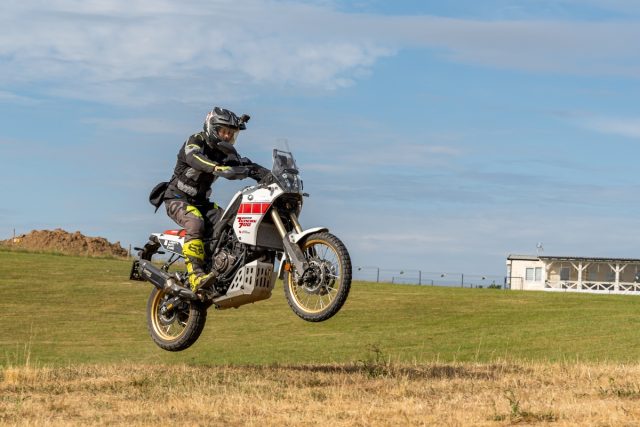 Yamaha Tenere 700 Rally Edition &ndash; czy nadal jest kr&oacute;lową segmentu adventure? [test, opis, wady, zalety, cena, dane techniczne]