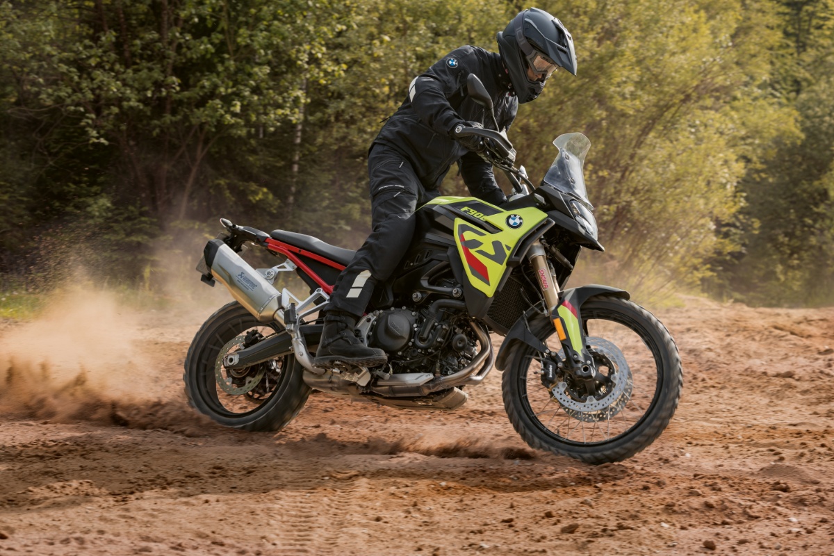 Nowe BMW F 900 GS. Motocykl offroadowy nie tylko w teorii [opis, prezentacja, dane techniczne, video]