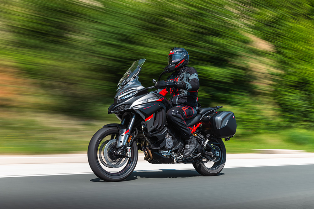 Nowe Ducati Multistrada V4 S Grand Tour &ndash; podr&oacute;ż, o jakiej zawsze marzyłeś [premiera, adventure, turystyczny]