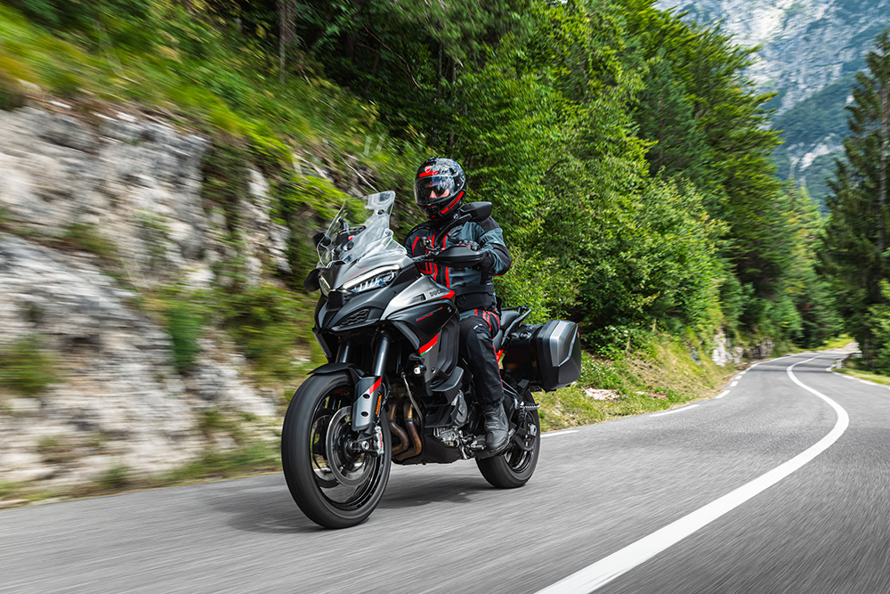 Nowe Ducati Multistrada V4 S Grand Tour &ndash; podr&oacute;ż, o jakiej zawsze marzyłeś [premiera, adventure, turystyczny]