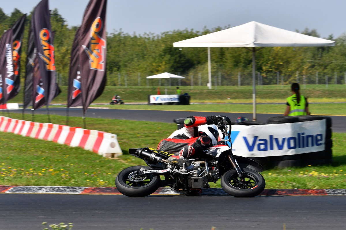Finałowa III runda Mistrzostw Polski Pit Bike Supermoto za nami. Ogromne emocje w Słomczynie!