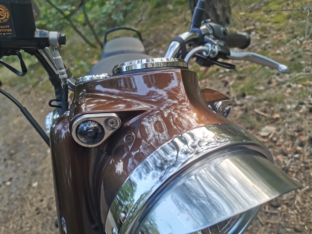 Royal Enfield 350: Classic i Meteor 2023. Tak podobne, a tak r&oacute;żne [por&oacute;wnanie, test, dane techniczne, opinia, wady, zalety, video]