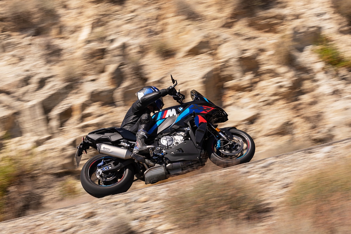 Niemiecki ekspres przyjechał. BMW M 1000 XR oficjalnie zaprezentowane [nowość 2024, premiera, video, dane techniczne]