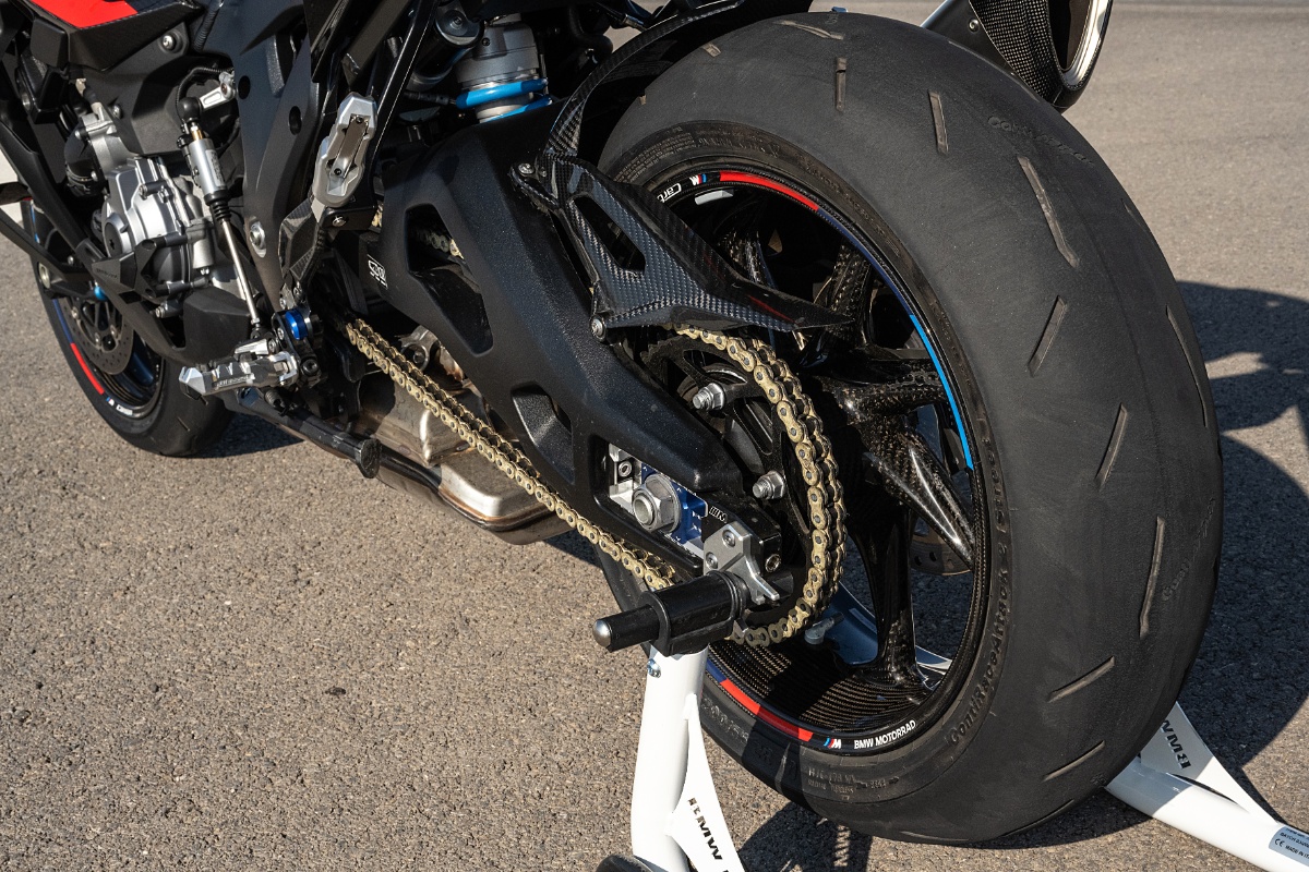 Niemiecki ekspres przyjechał. BMW M 1000 XR oficjalnie zaprezentowane [nowość 2024, premiera, video, dane techniczne]
