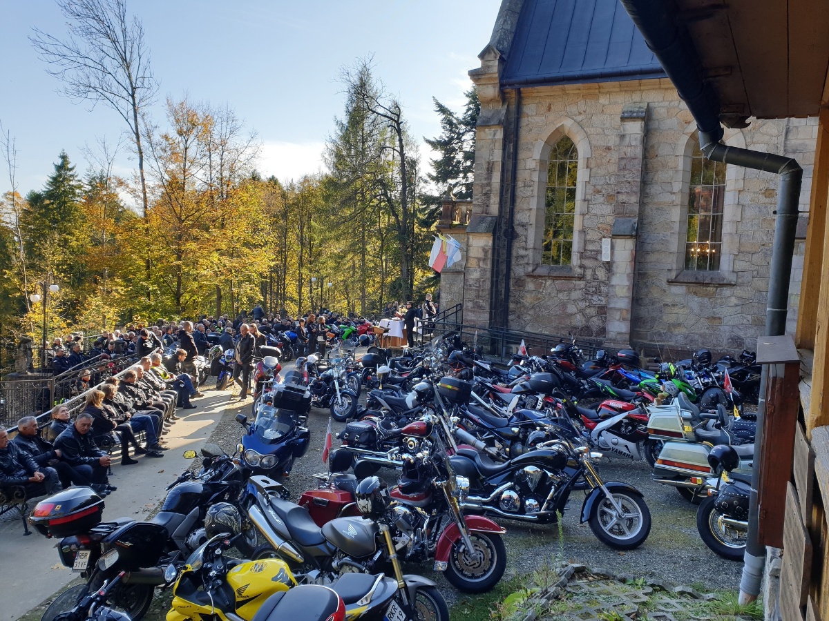 Przy groch&oacute;wce i nie tylko. Imprezy motocyklowe w weekend 6-8 października [kalendarz, kiedy i gdzie zlot]