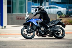 DL800RQM4_action_62 DL800RQM4_action_62