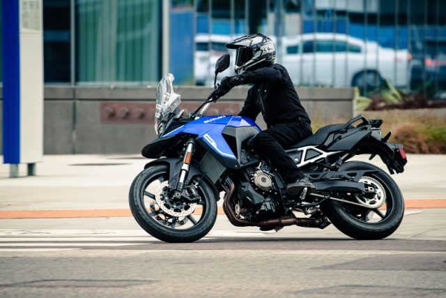 Nowe, tańsze, bardziej szosowe Suzuki V-STROM 800 &ndash; motocykl stworzony do turystyki [dane techniczne, cena, zdjęcia, moc, waga]