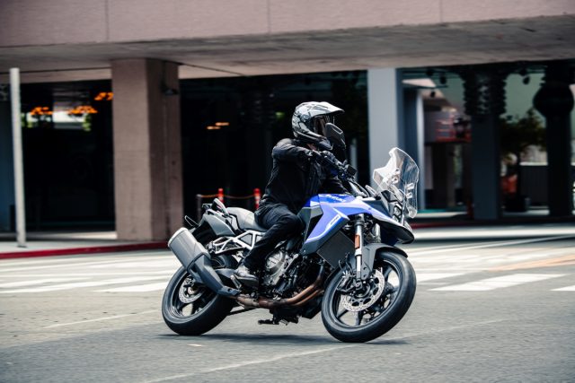Nowe, tańsze, bardziej szosowe Suzuki V-STROM 800 &ndash; motocykl stworzony do turystyki [dane techniczne, cena, zdjęcia, moc, waga]