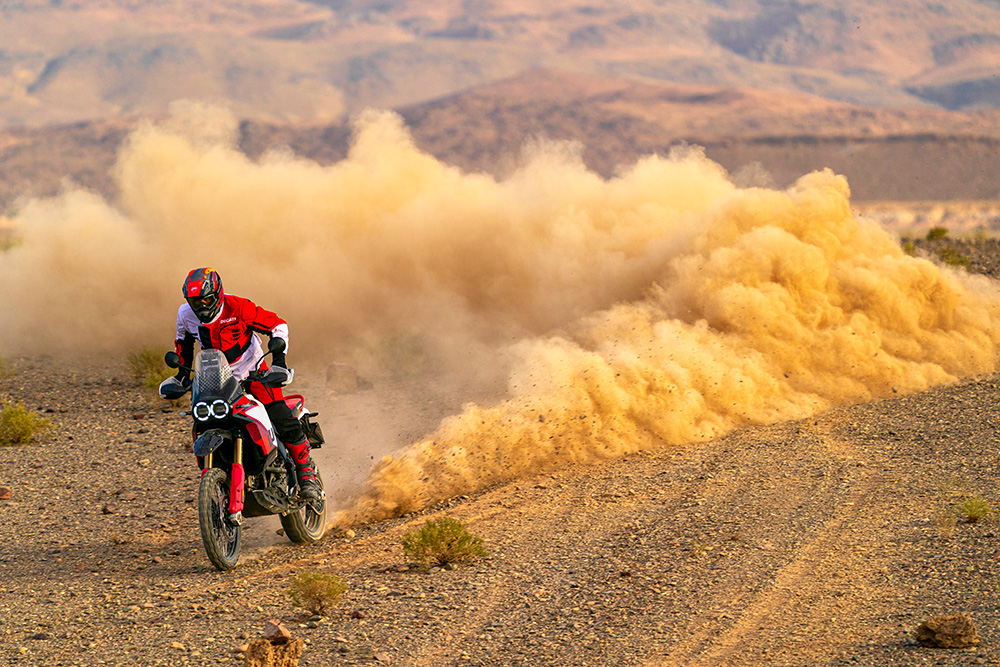 30 najciekawszych nowych motocykli na sezon 2024 w r&oacute;żnych segmentach. Na początek i dla 50-latka [zestawienie, adventure, turystyczny, naked, sport, cruiser, nowości, premiery]