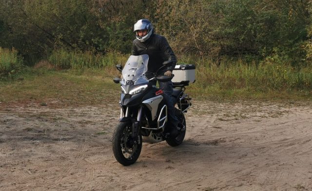 Ducati Multistrada V4 Rally – jak bardzo jest multi? [test, opinia, wady, zalety, dane techniczne, video]