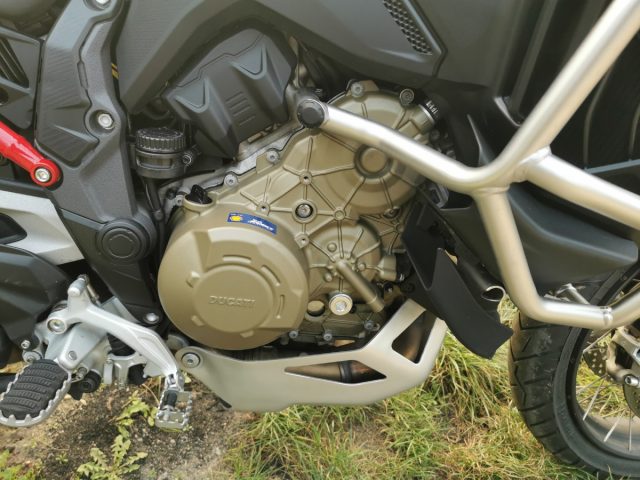 Ducati Multistrada V4 Rally – jak bardzo jest multi? [test, opinia, wady, zalety, dane techniczne, video]