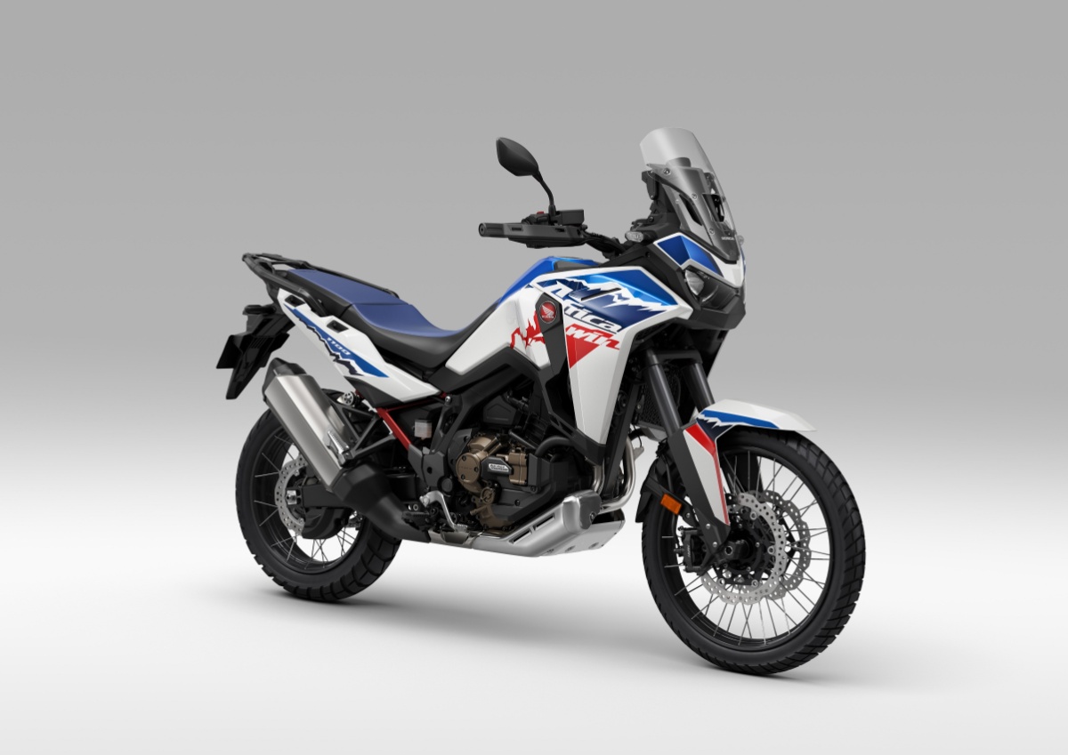 Poważne zmiany w obu wersjach Hondy Africa Twin. Model Adventure Sports teraz z 19-calowym przednim kołem