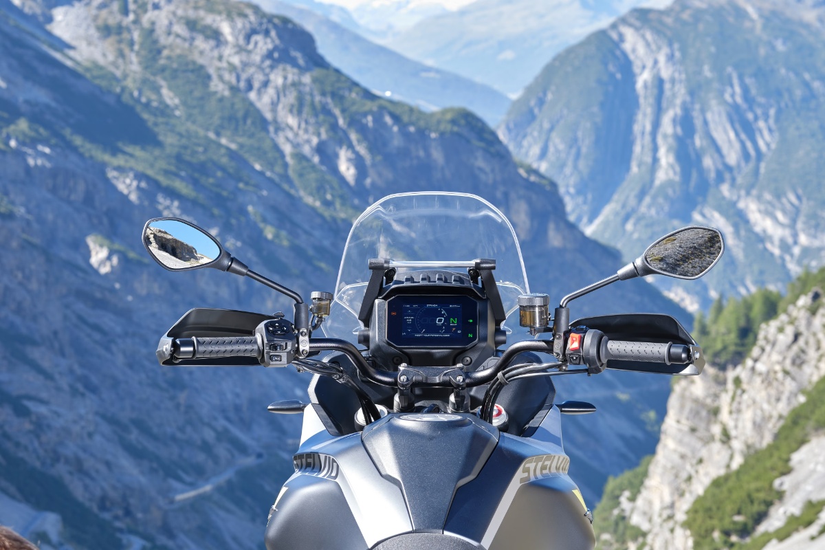 No i co? No i Stelvio! Debiut nowej generacji turystycznego Moto Guzzi