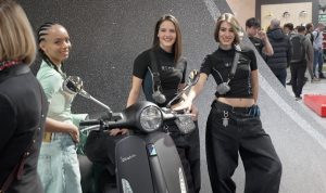 EICMA 2023 dziewczyny hostessy targi 16