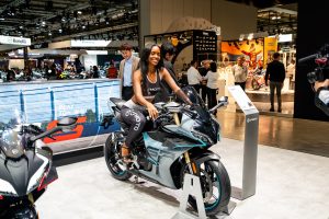 EICMA 2023 dziewczyny hostessy targi 21