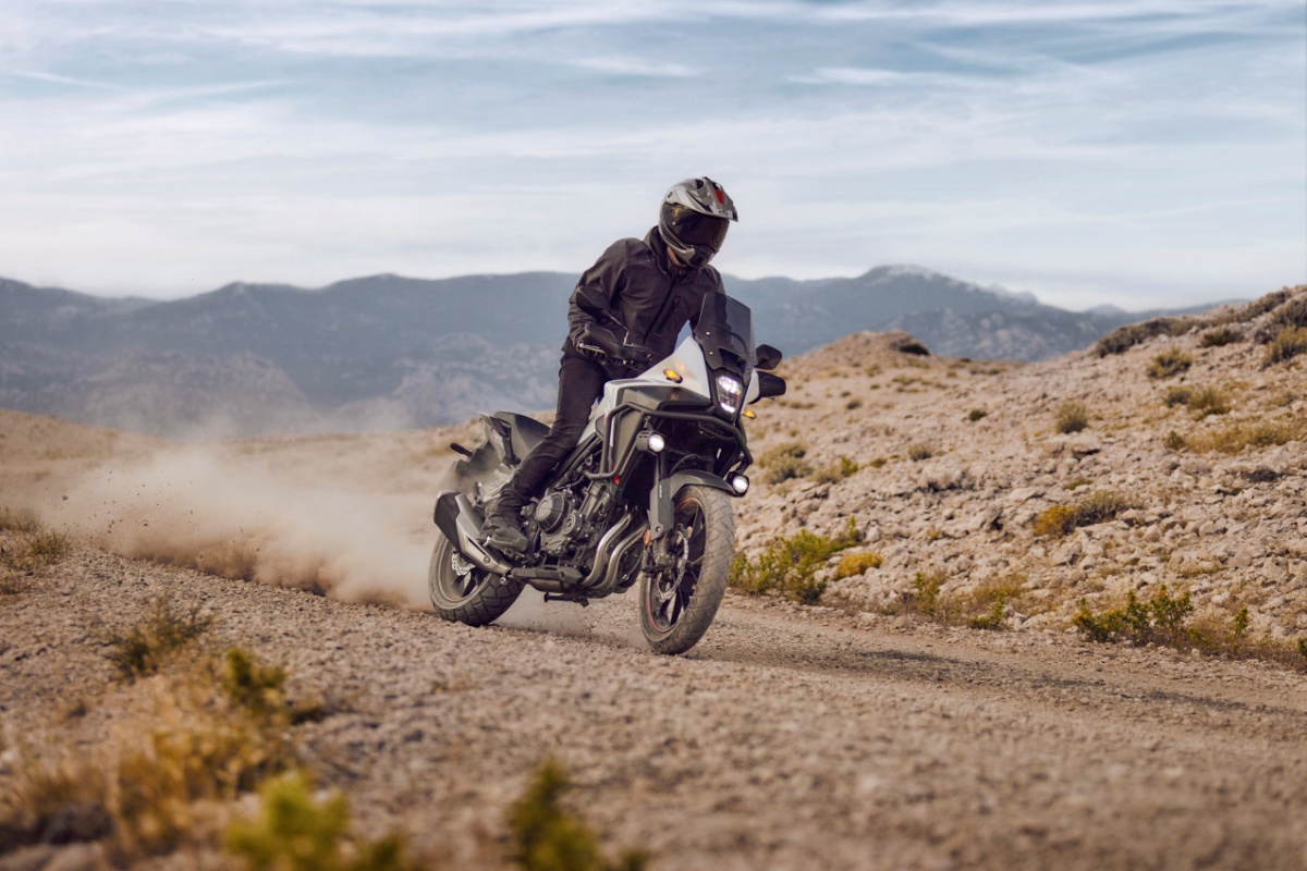 Honda NX500: powr&oacute;t Dominatora? Nie do końca, za to godny następca CB500X