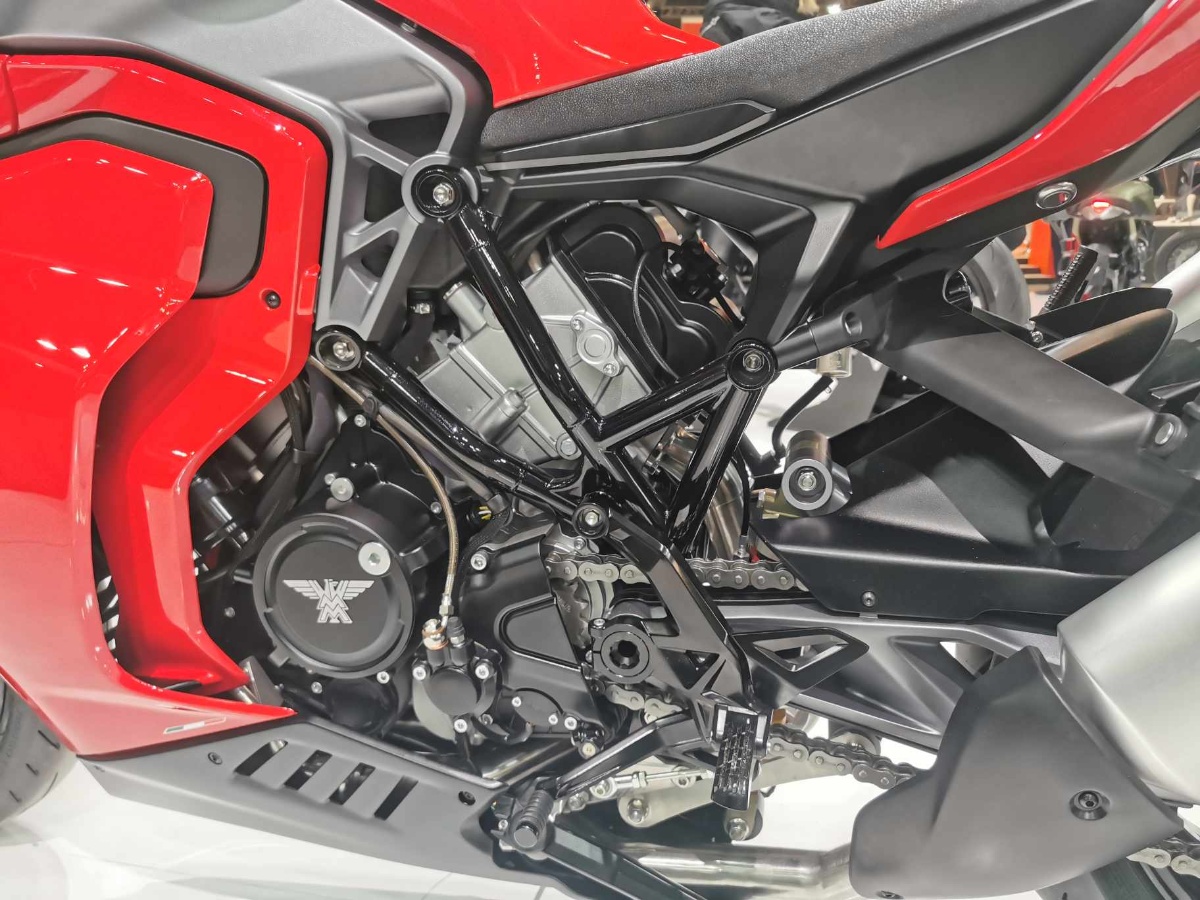 Moto Morini Corsaro Sport: codzienna dawka ruchu [opis, prezentacja, moc, masa, dane techniczne, waga]