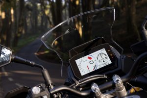 SUZUKI GSX-S1000 GX_STATICS_075