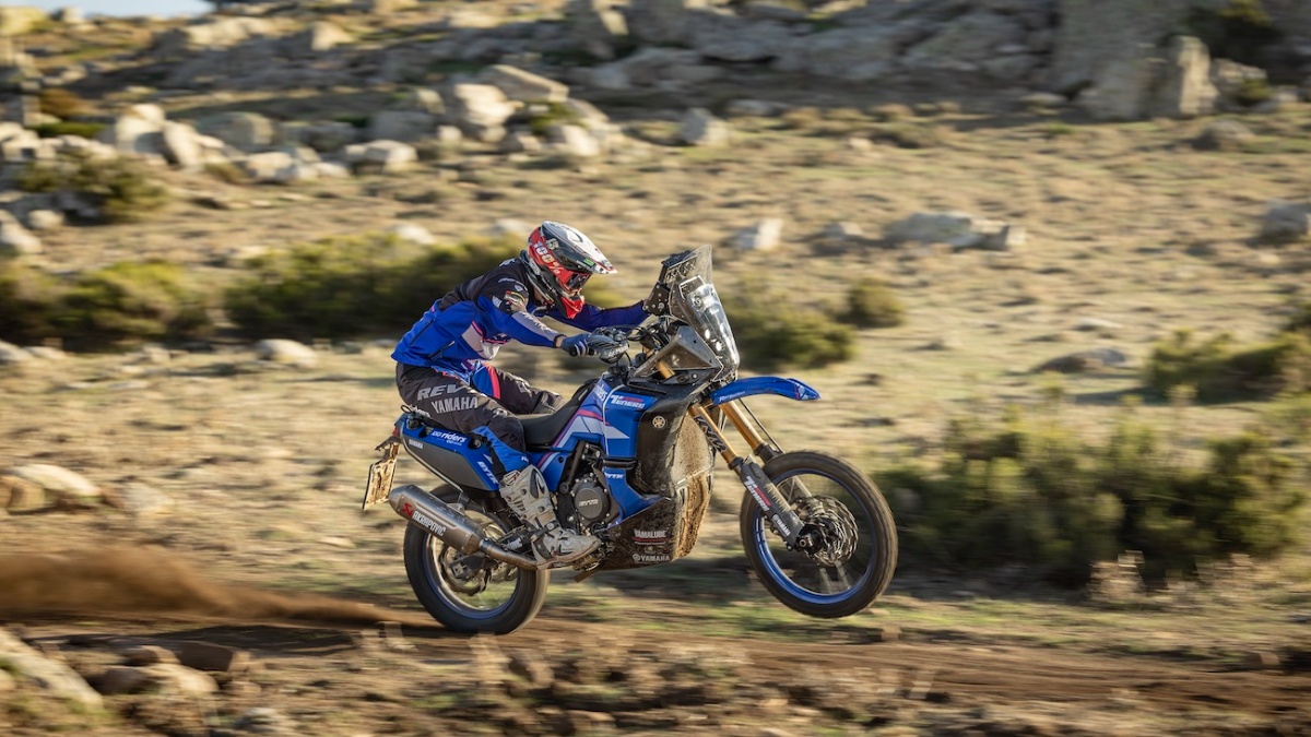Rajd&oacute;wka w pigułkach. Tuningowe zestawy GYTR do Yamahy Tenere 700 World Raid