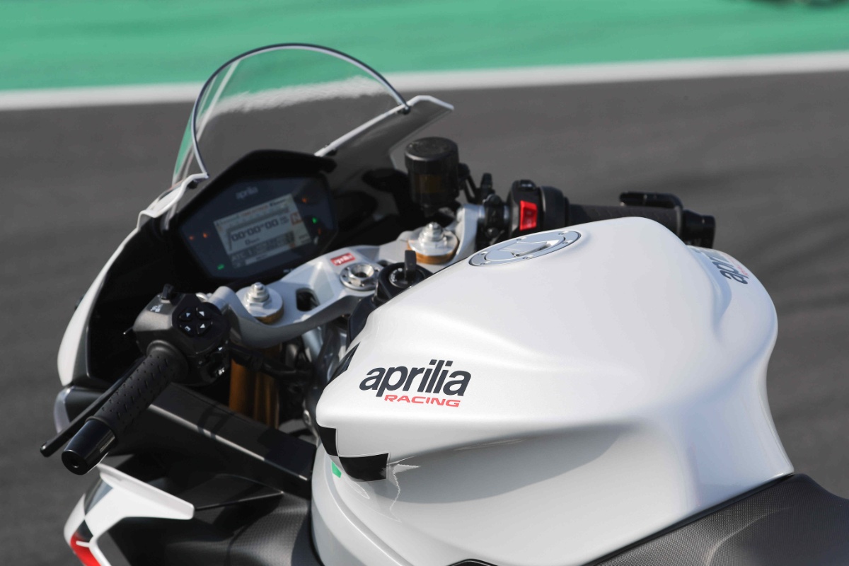 To będą ekstremalne święta. Aprilia RS 660 Extrema teraz aż 8000 zł taniej!