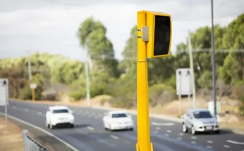 Fotoradar TraffiStar SR390 firmy Jenoptik