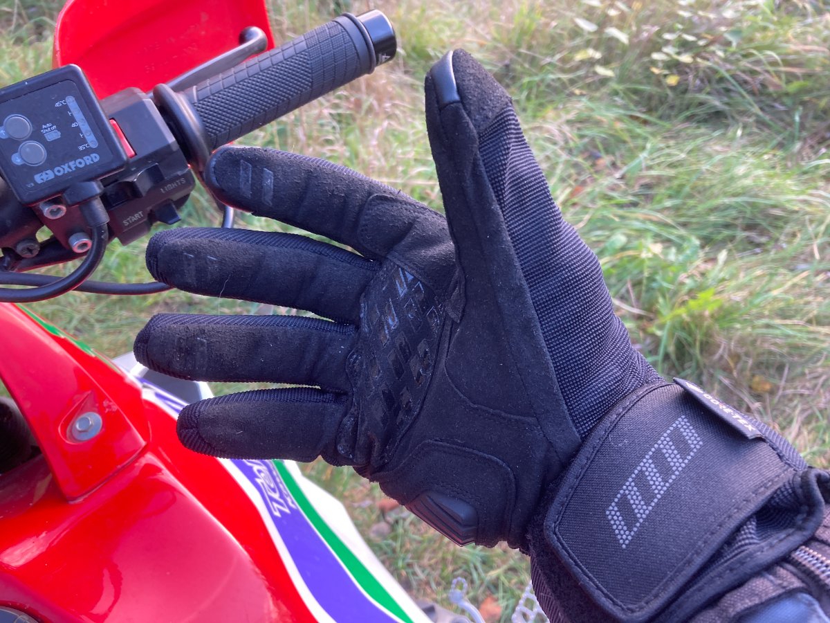 Rukka Virium 2.0. Rękawice motocyklowe z Gore-Texem na deszczowe lato [test, opinia, wodoodporne, z membraną, długie]