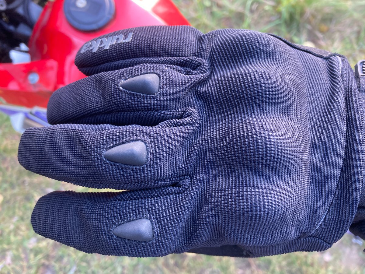 Rukka Virium 2.0. Rękawice motocyklowe z Gore-Texem na deszczowe lato [test, opinia, wodoodporne, z membraną, długie]