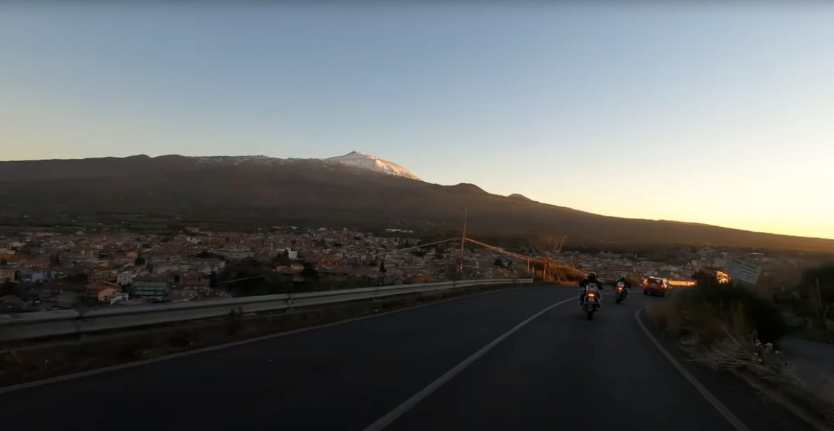 Pod Etną w środku zimy. Motocyklowy długi weekend na Sycylii