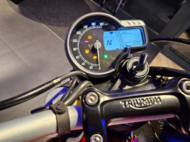 Triumph Speed 400 i Scrambler 400 X – nowość 2024 widziana z bliska [dane techniczne, cena, opinia, waga, wysokość siedzenia]