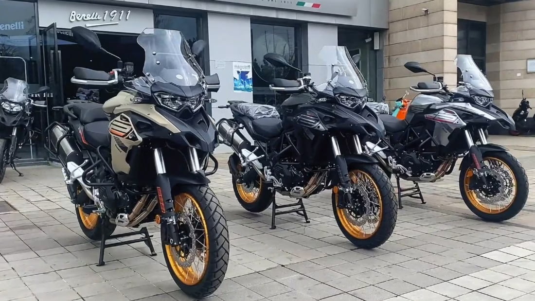 Więcej i lepiej. Następca Benelli TRK502 nadchodzi: oto nowe TRK552!