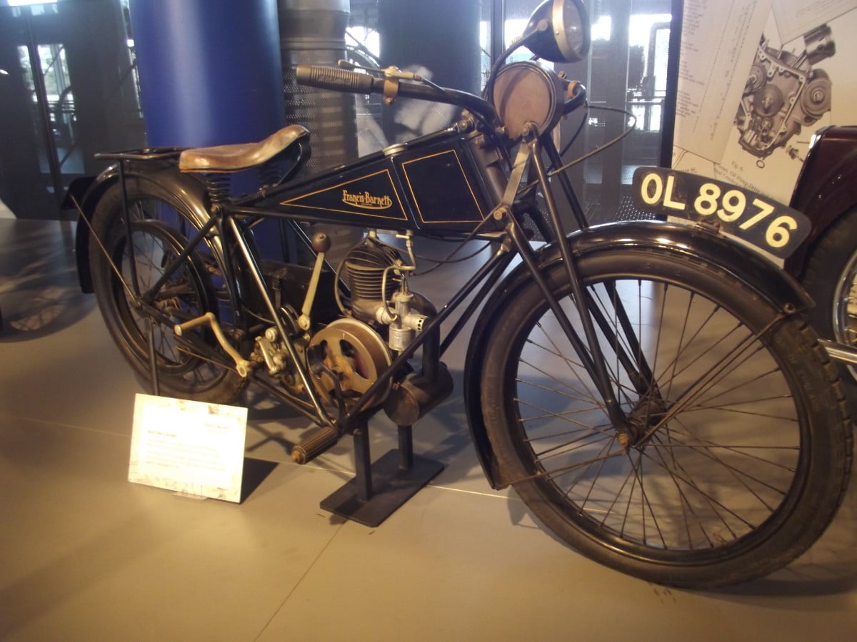 Historia brytyjskich motocykli. Najtańsze i najdroższe marki, angielscy producenci, do kogo dziś należą. Część 2 [BSA, Brough Superior, Francis Barnett, James, Matchless]