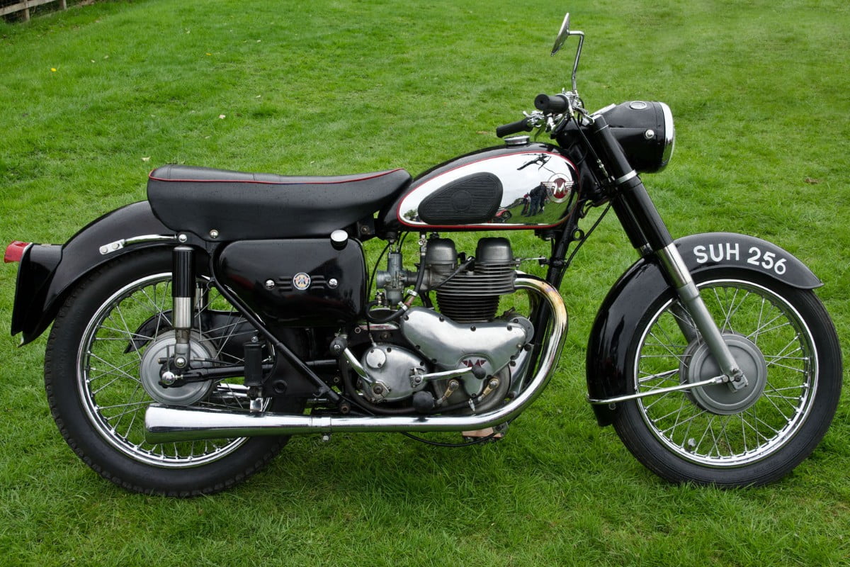 Historia brytyjskich motocykli. Najtańsze i najdroższe marki, angielscy producenci, do kogo dziś należą. Część 2 [BSA, Brough Superior, Francis Barnett, James, Matchless]