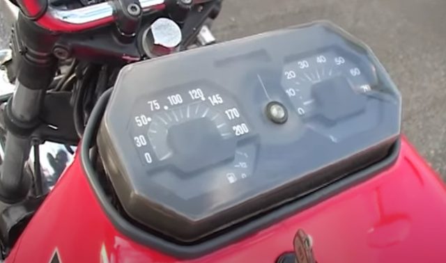 Shifty&nbsp;900&nbsp;&ndash; motocykl z silnikiem Fiata 127 [opis, dane techniczne]