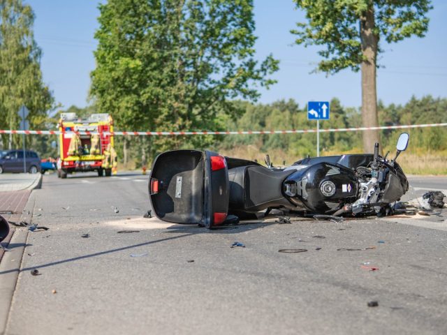 Wypadek motocyklowy straż Bartek Buczkowski 1 Śmiertelnie groźne decyzje na początku sezonu. Dlaczego wielu motocyklistów nie przeżywa wiosny?