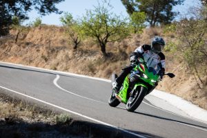 Kawasaki Ninja 500 Z500 test dane techniczne opinia 2024 wady zalety 14