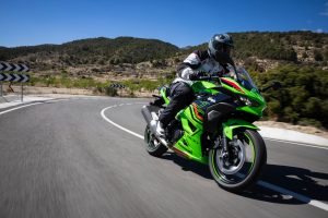 Kawasaki Ninja 500 Z500 test dane techniczne opinia 2024 wady zalety 18
